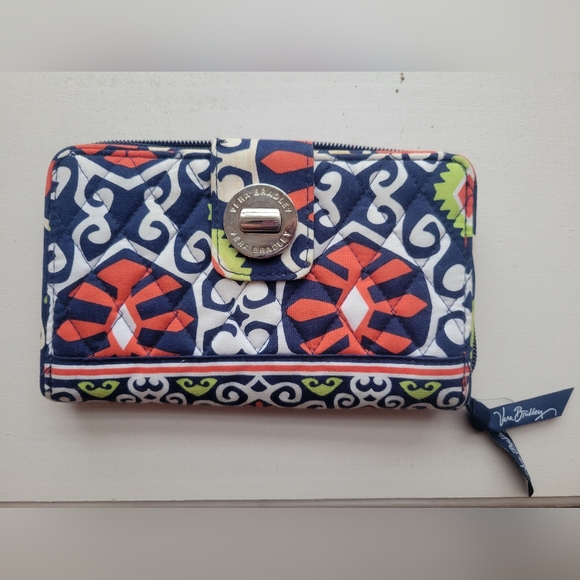 Vera Bradley Blue Turnlock Wallet - Picture 1 of 11